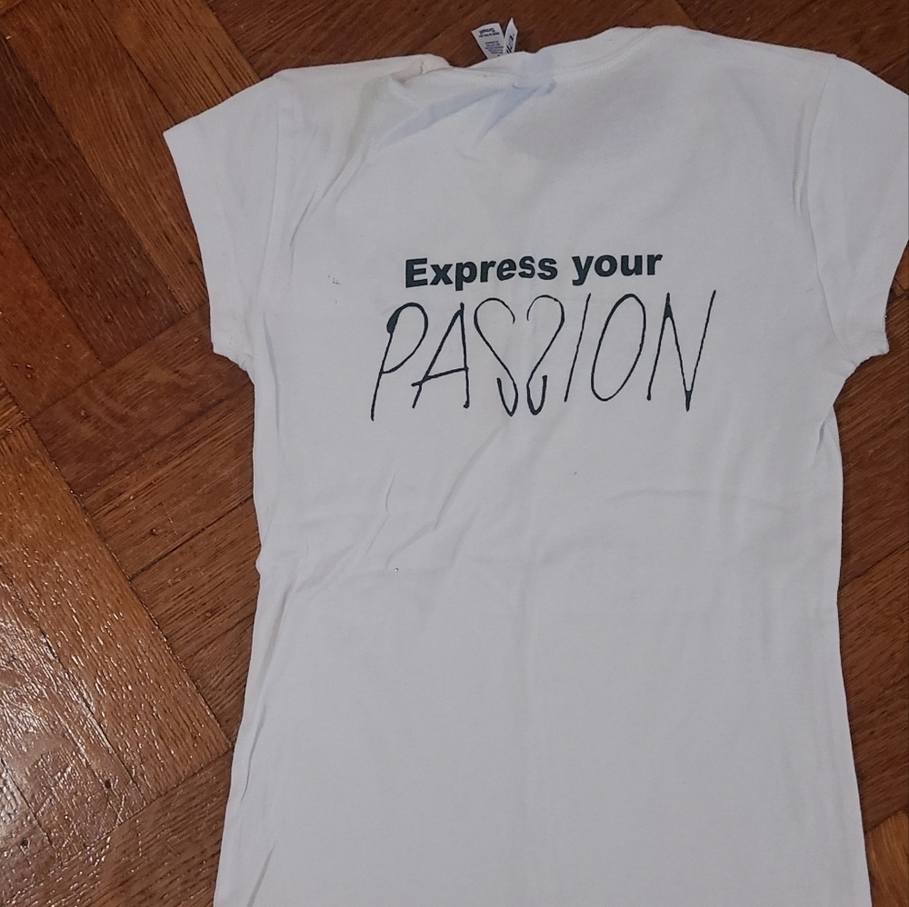 Shades of love express your passion white t shirt cap sleeves sz small  hp🔥🔥 - Picture 3 of 6